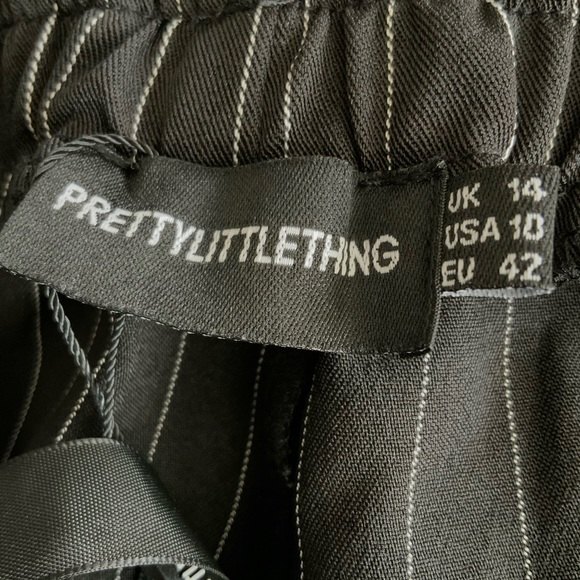 PrettyLittleThing Trouser Women Size 10 Black Pinstripe Wide Leg Career - Picture 3 of 10